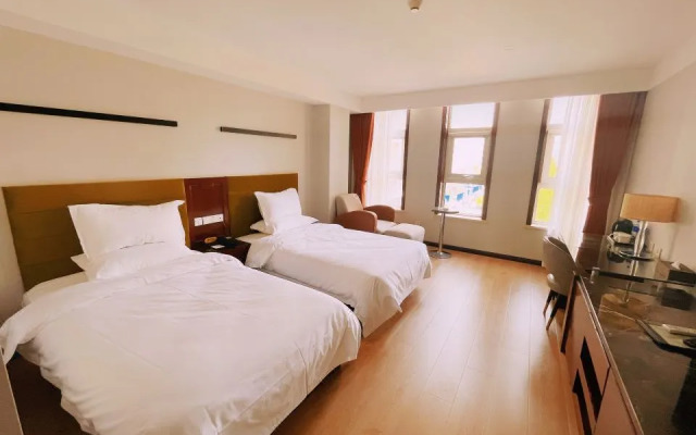 Tianjin Jinting Yuhua Hotel