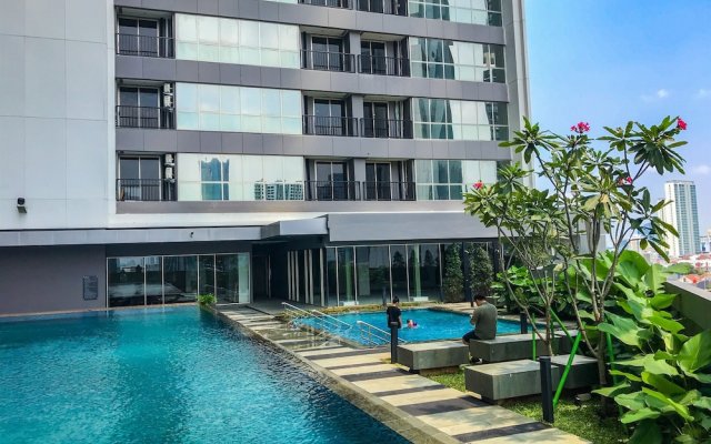 Great Deal Studio Apartment at The Newton Ciputra World 2