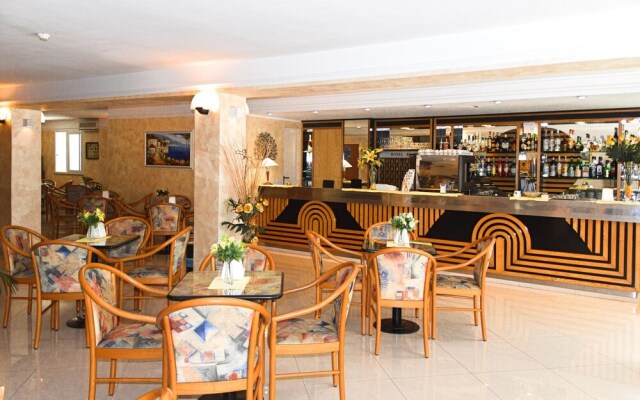 Hotel Karin