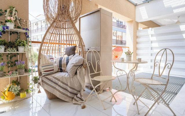 Infinity 1-Bedroom Apartment in Larnaca