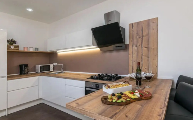 Villa Gloria Comfortable Holiday Residence