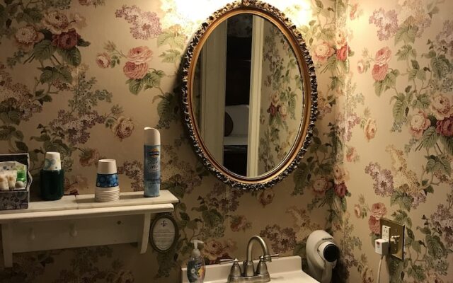 The Gables Bed and Breakfast Philadelphia