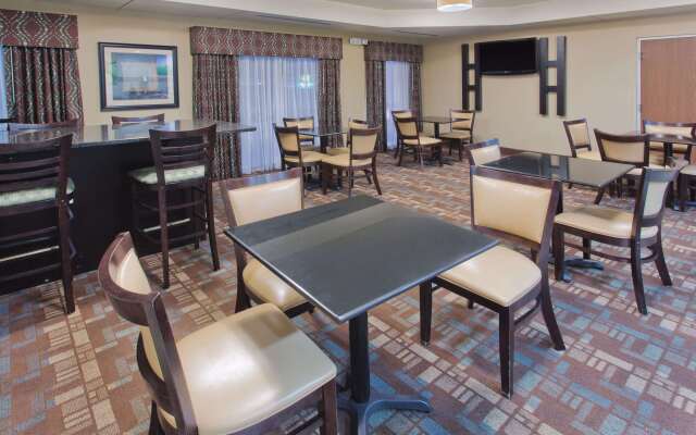 La Quinta Inn & Suites by Wyndham Columbus - Grove City