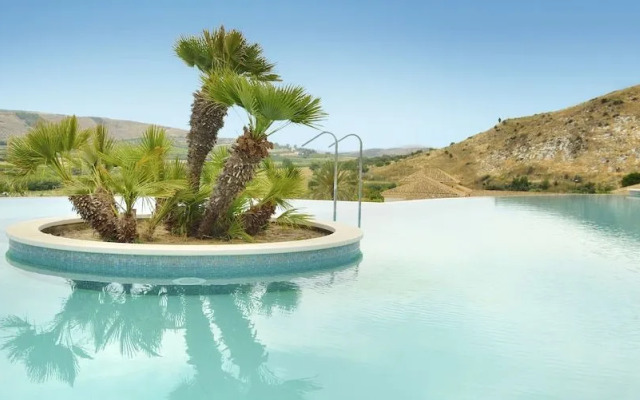 Baglio Caruana Cantina & Relais