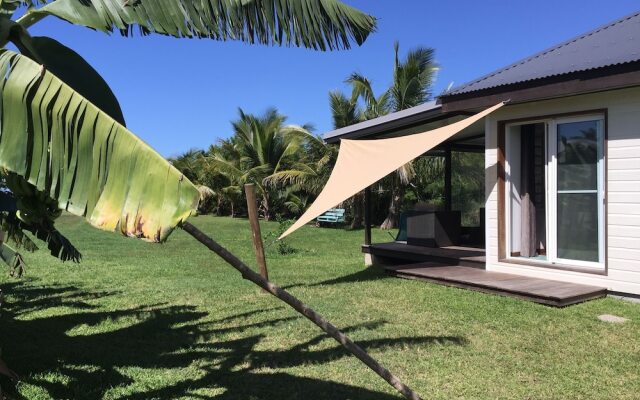 Poé Côté Lagon Beach Bungalows