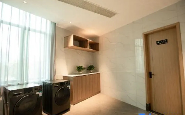 Xinyu Four Seasons Genting Hotel