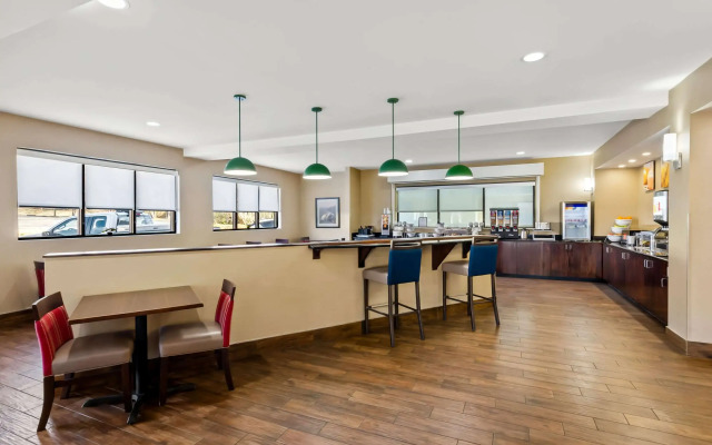 Comfort Suites Salem-Roanoke I-81