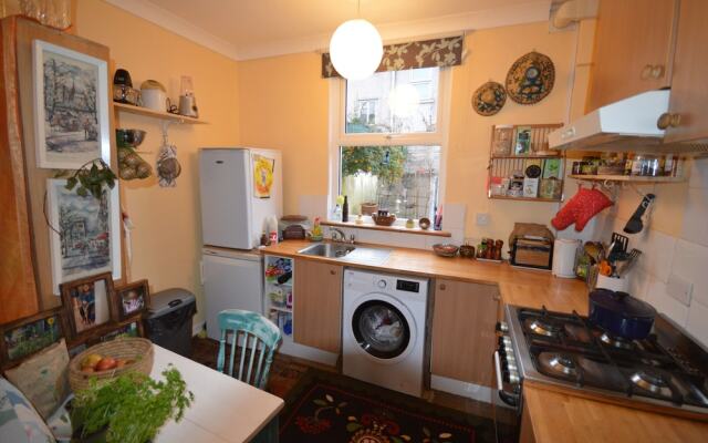 Beautiful 2 Bedroom House In St Werburgs