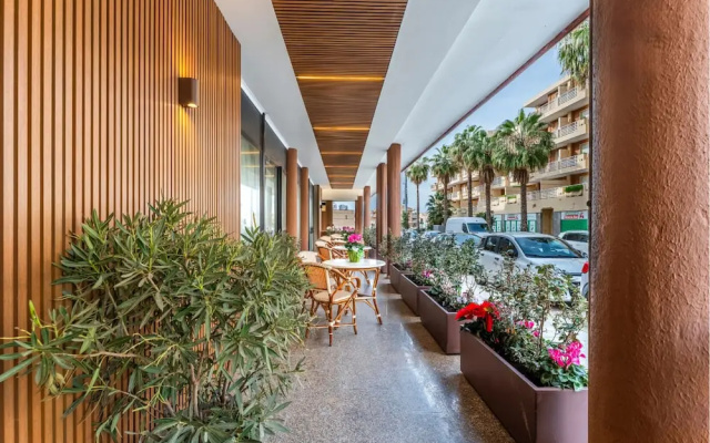 Studio House in a Central Location