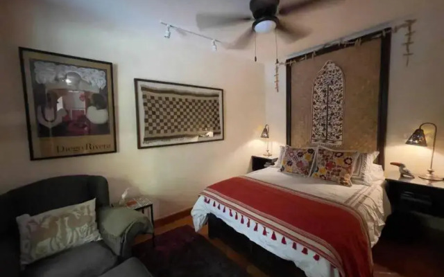 Location! Location! Location, 2 Bedroom on Aldama