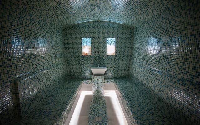 Doanesia Premium Hotel & Spa