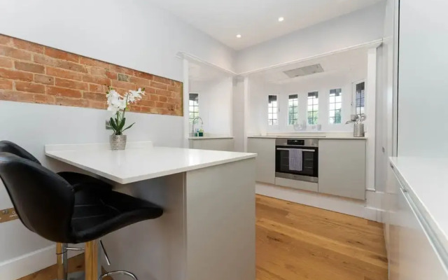 Host Stay Sackville Apartment