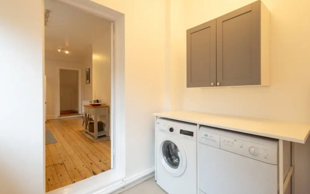 Host Stay Heather House