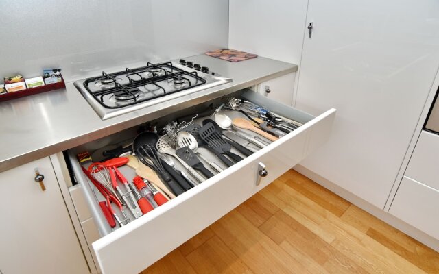 Salisbury St Villa 1