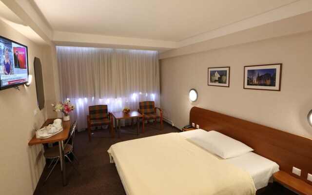 Hotel Lux