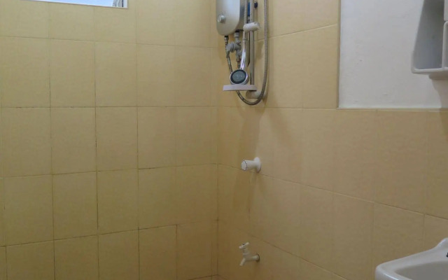 Mystic Divers Guesthouse