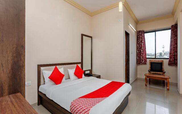 OYO 26603 Hotel Prakash International