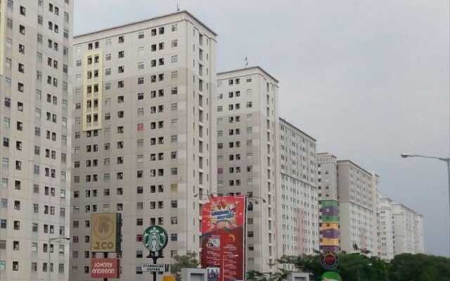 Simply 2Br Kalibata City Apartment