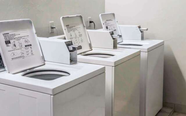 Suburban Studios Tallahassee near University