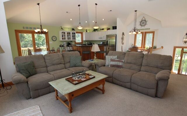 Castaway - 6 Br Home