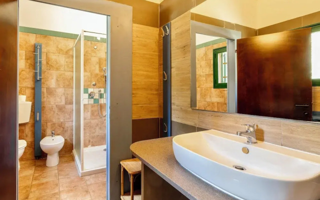 Residence con piscina a Guardistallo