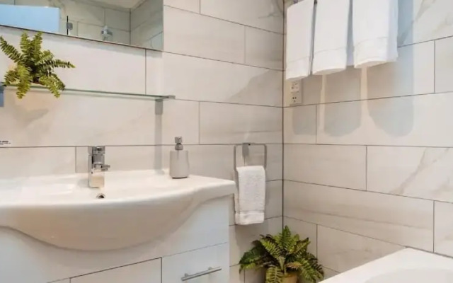 Quayside - Modern Apartment