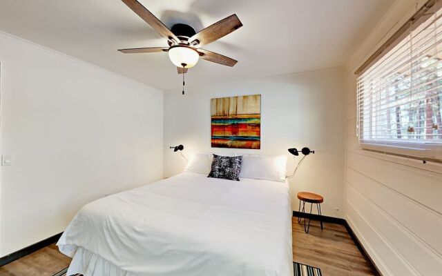 4093 Manzanita Ave Cabin Unit 1