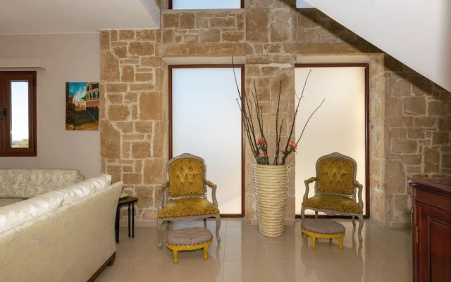 Armonia Seaside Villas