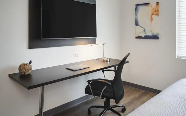 stayAPT Suites Greenville-Haywood Mall