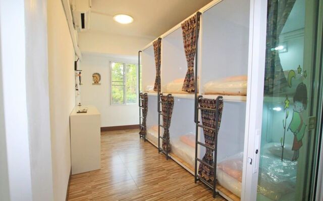 Smile Lanna Ladies Hostel - Caters to Women