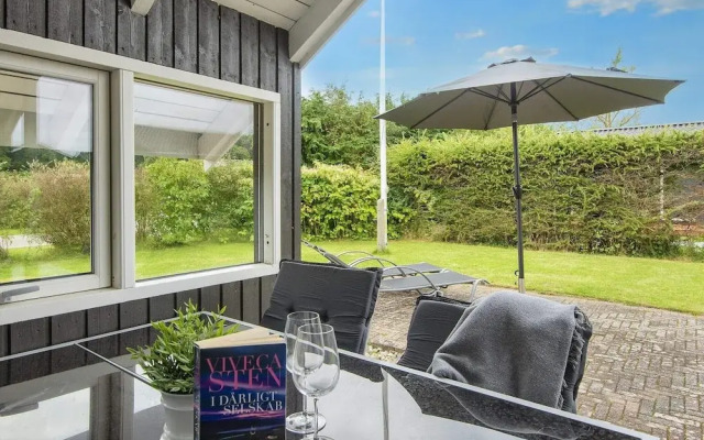 6 Person Holiday Home in Juelsminde