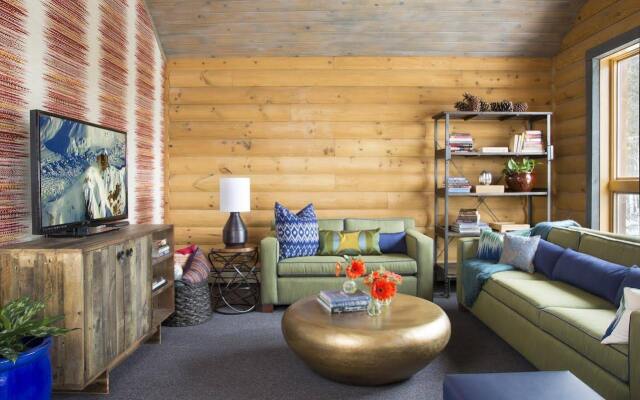 Allaire Timbers Inn