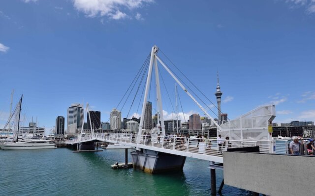 Pelicanstay at Auckland Viaduct Harbour