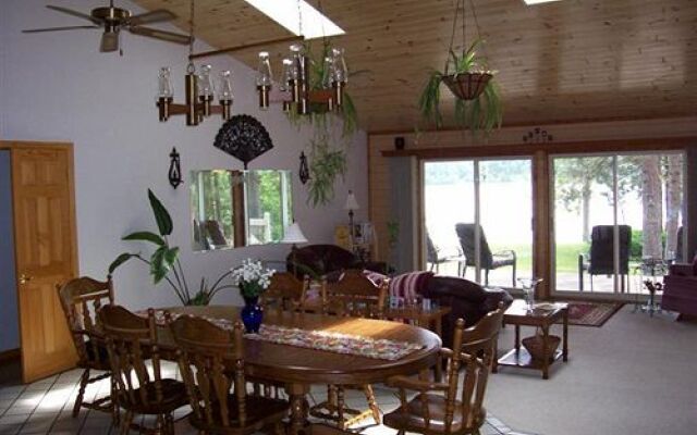 Rodgers Roost Bed & Breakfast