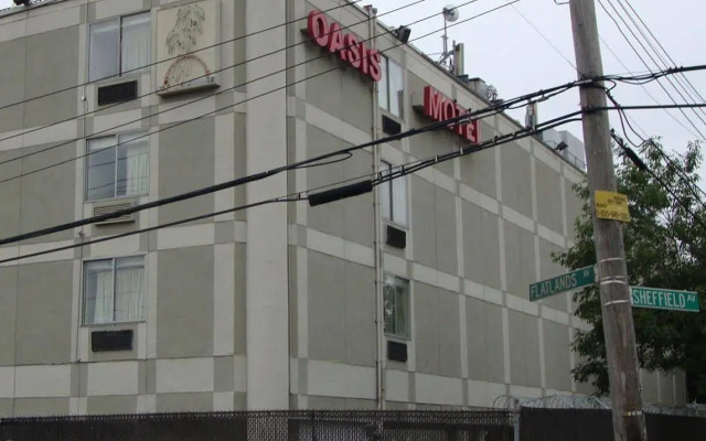 Oasis Motel in Brooklyn