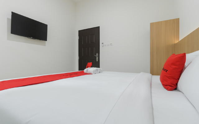 RedDoorz near Mall SKA Pekanbaru
