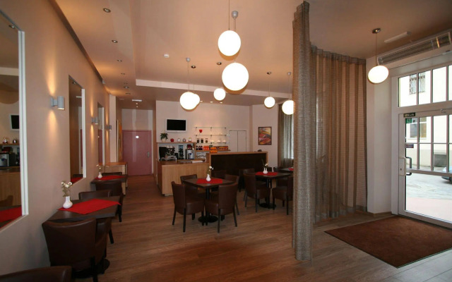 Hotel Edvards