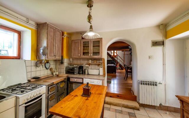 Village Family House Ranka