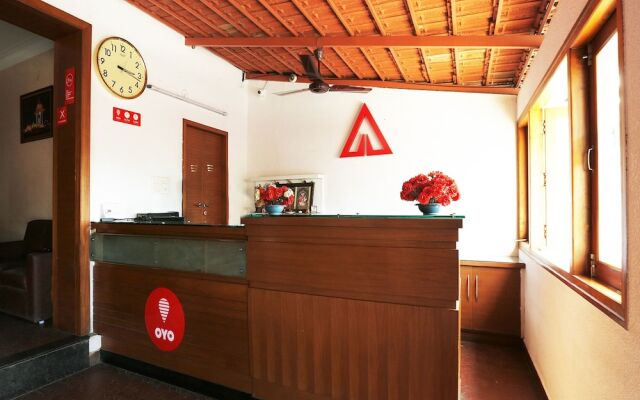OYO 13566 Sujatha Residency