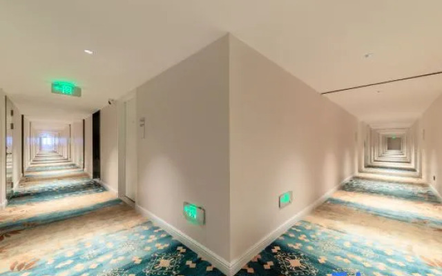 O.Live Social Hotel (Guangzhou Railway Station Branch Bai Ma )