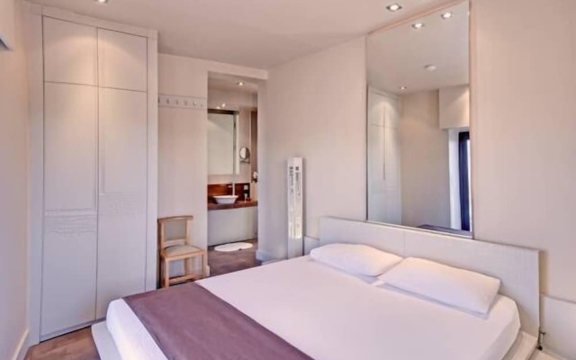 Assosyal Hotel