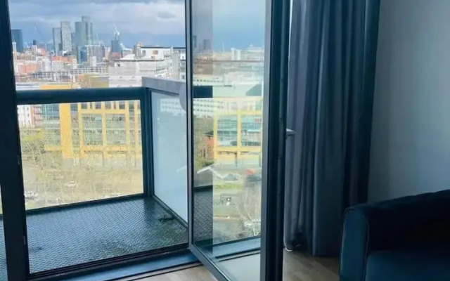 Salford Serenity Apartment Near Clippers Quay