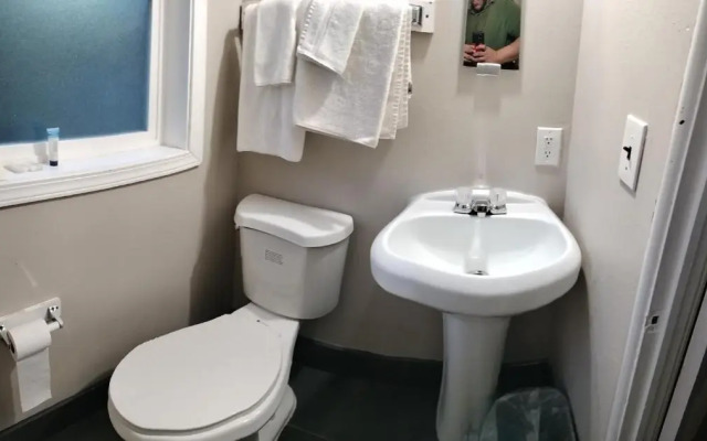 Budget Lodge Portland Southwest