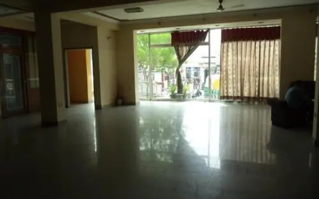Hotel Viren International