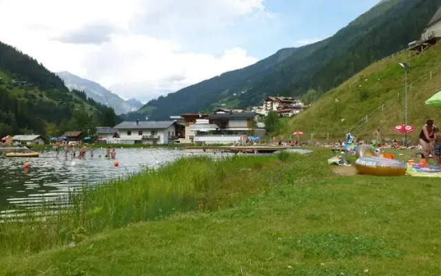 Ferienwohnung Annelies/Haus Tyrol