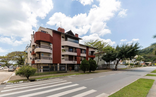 Apto 2qtos churrasq. 400 à praia | Jurerê - JBA202