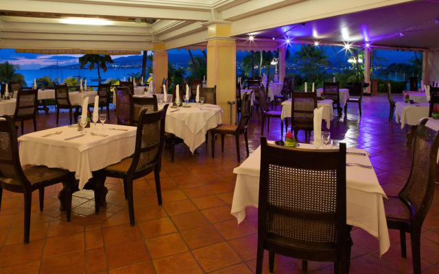Hotel Bakoua Les Trois Ilets