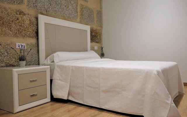 Welcoming Apartment in Ourense near Parque de San Lázaro
