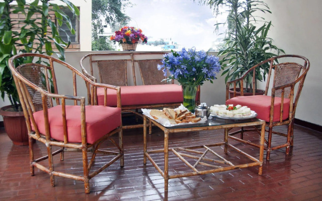 San Isidro Inn