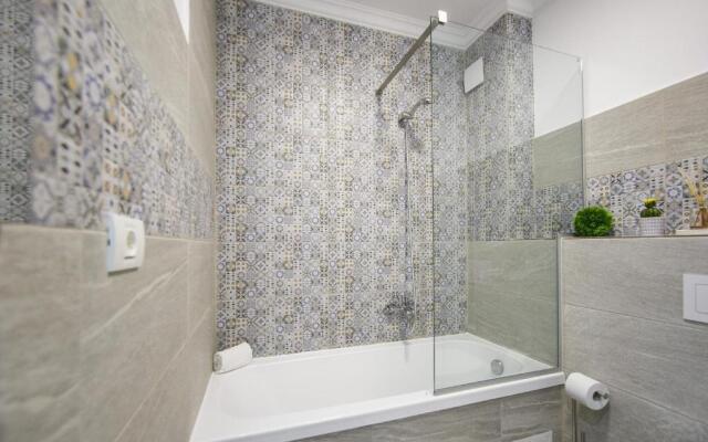 Retreat to a Stylish Home at West Residence